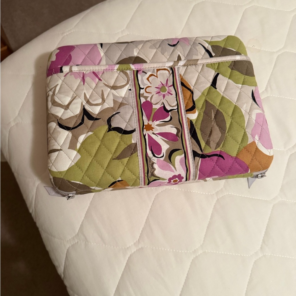 Vera Bradley Quilted Table/ IPad Crossbody Case